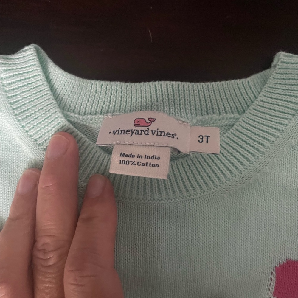 Vineyard Vines sweater